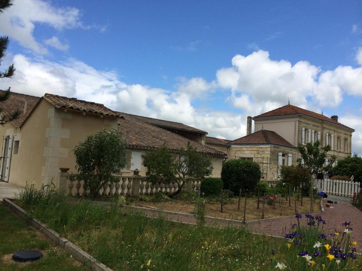 Pugnac Chateau Couchebout B&B 외부 사진